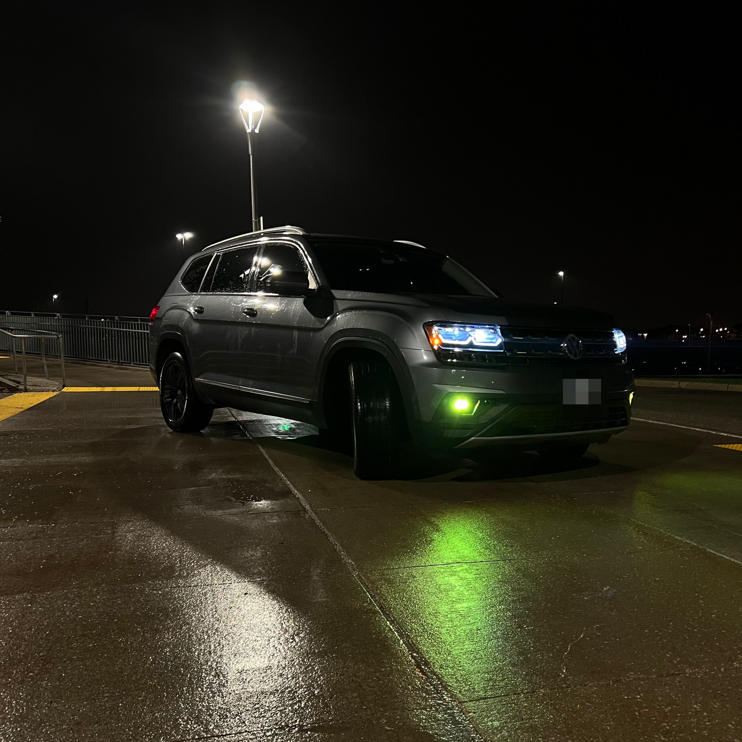 2018-2020 VW Atlas (CA1) Front Auxiliary Light Bracket